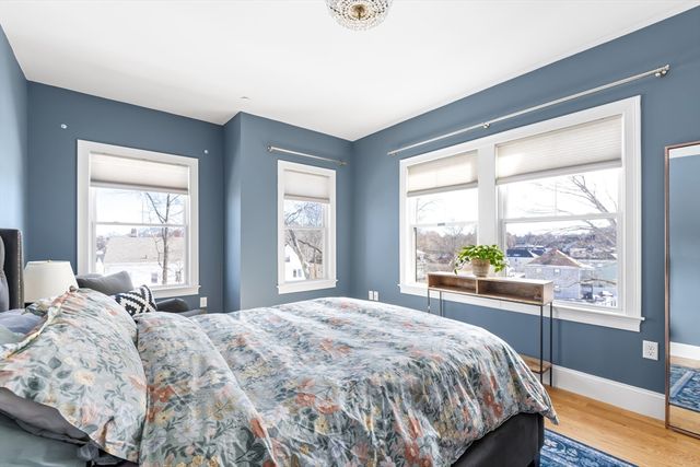 167 Poplar St 1, Boston, MA 02131