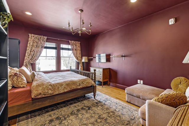 167 Poplar St 1, Boston, MA 02131