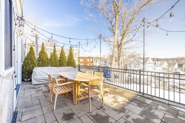 167 Poplar St 1, Boston, MA 02131