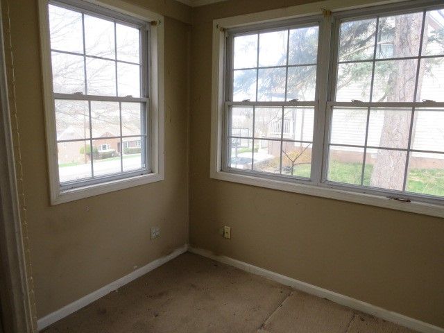 444 Franklin Farms Rd, N Franklin Twp, PA 15301