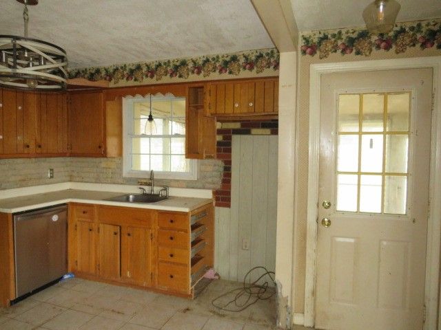 444 Franklin Farms Rd, N Franklin Twp, PA 15301