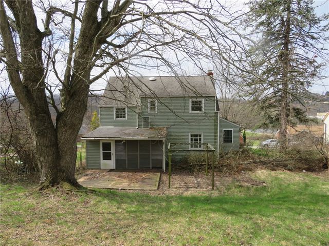 444 Franklin Farms Rd, N Franklin Twp, PA 15301