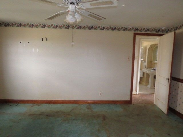 444 Franklin Farms Rd, N Franklin Twp, PA 15301