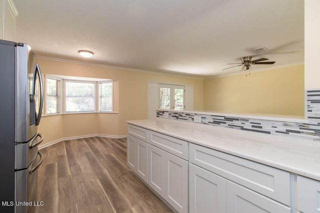 13128 Hanover Drive, Ocean Springs, MS 39564