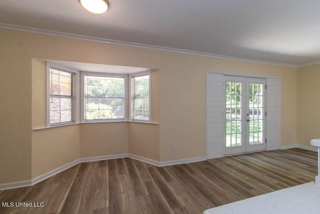 13128 Hanover Drive, Ocean Springs, MS 39564