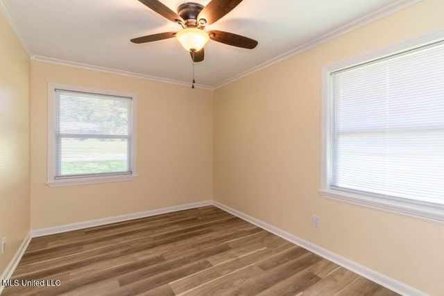 13128 Hanover Drive, Ocean Springs, MS 39564
