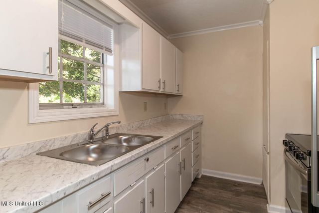 13128 Hanover Drive, Ocean Springs, MS 39564