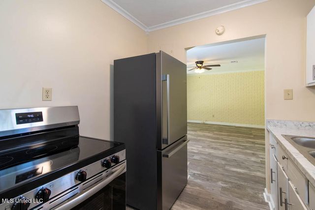 13128 Hanover Drive, Ocean Springs, MS 39564