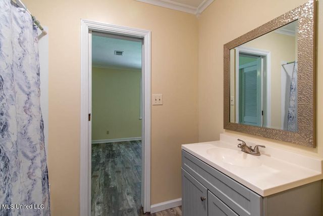 13128 Hanover Drive, Ocean Springs, MS 39564