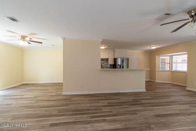 13128 Hanover Drive, Ocean Springs, MS 39564