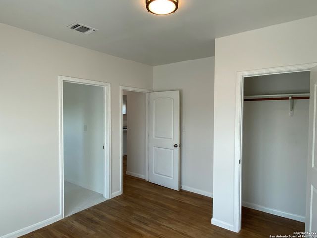 202 McCAULEY BLVD, San Antonio, TX 78221