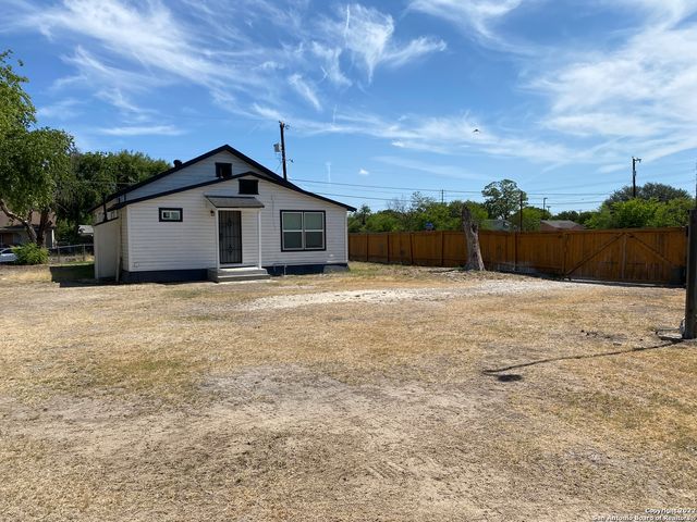 202 McCAULEY BLVD, San Antonio, TX 78221