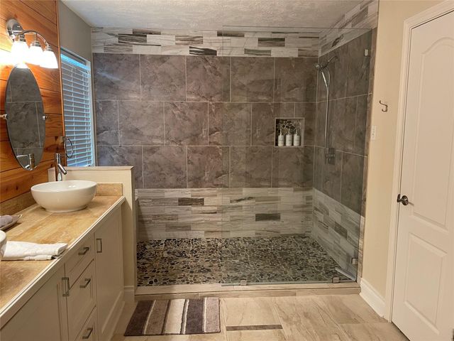 3515 Emerson Drive, Montgomery, TX 77356