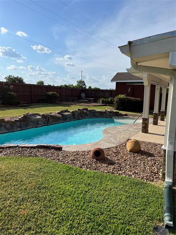 3515 Emerson Drive, Montgomery, TX 77356
