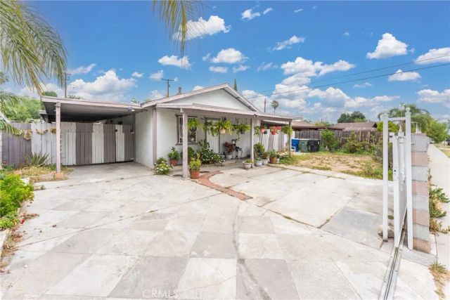 2226 W King, San Bernardino, CA 92410