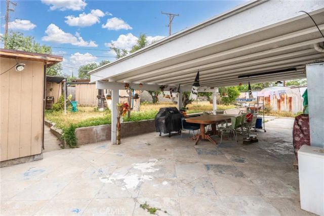 2226 W King, San Bernardino, CA 92410