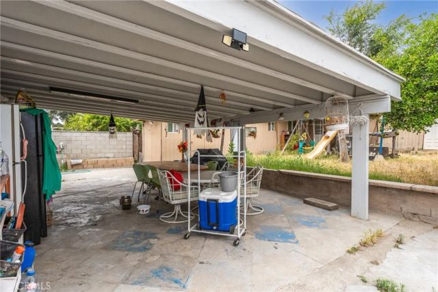 2226 W King, San Bernardino, CA 92410