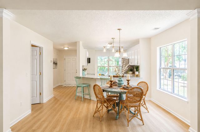 7312 Suncatcher Drive, Hanahan, SC 29410