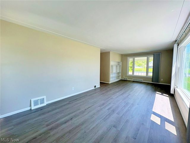 3530 Pearl Avenue, Lorain, OH 44055