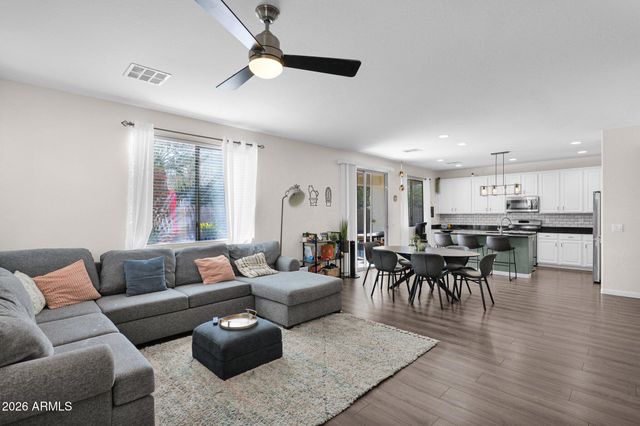 917 E FURNESS Drive, Gilbert, AZ 85297