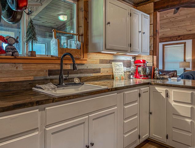 200 Searcy CO. 423, Saint Joe, AR 72675
