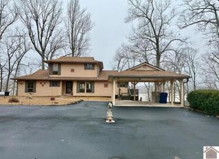 11 Eagle Point # 12, Cadiz, KY 42211
