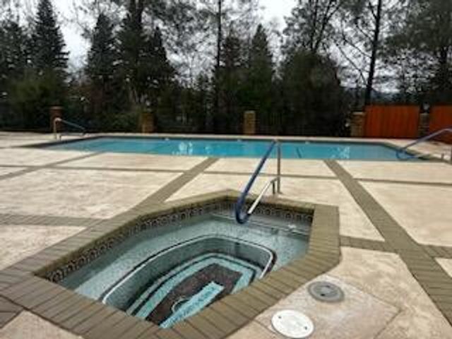 4672 Underwood Drive, 284, Redding, CA 96003