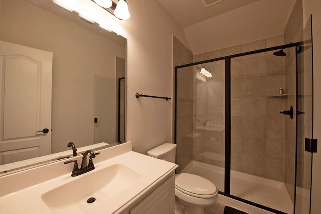 412 W Autumn Hill Bluff, Lavon, TX 75166