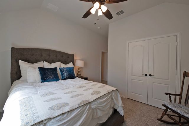 412 W Autumn Hill Bluff, Lavon, TX 75166