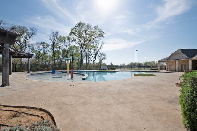 412 W Autumn Hill Bluff, Lavon, TX 75166