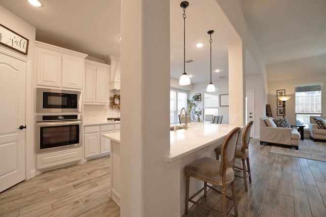 412 W Autumn Hill Bluff, Lavon, TX 75166