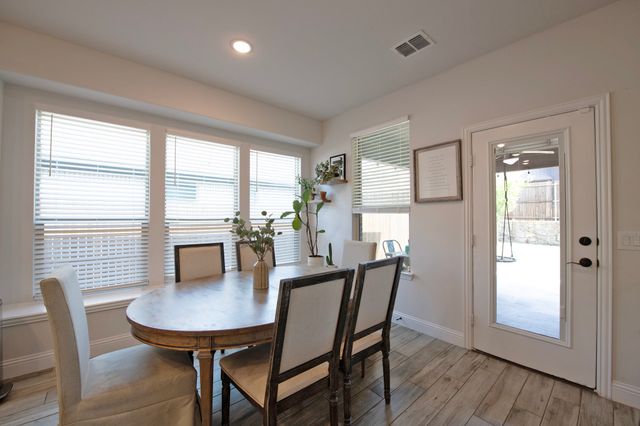 412 W Autumn Hill Bluff, Lavon, TX 75166