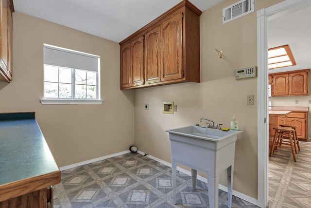 2350 Puma Trail, Redding, CA 96001