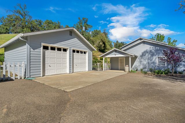 2350 Puma Trail, Redding, CA 96001