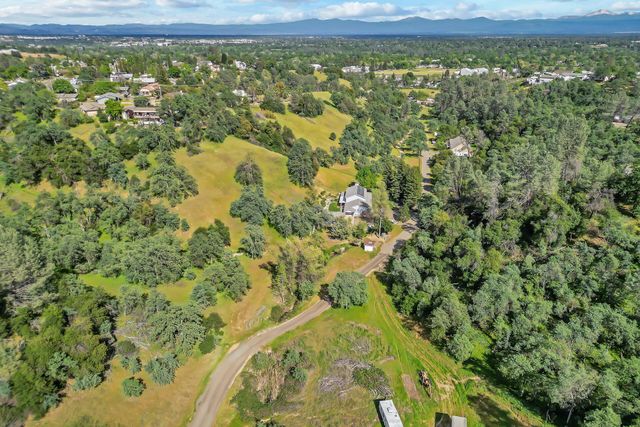 2350 Puma Trail, Redding, CA 96001