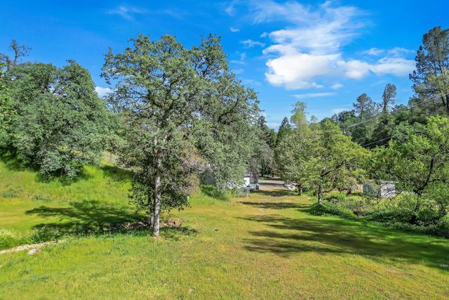 2350 Puma Trail, Redding, CA 96001
