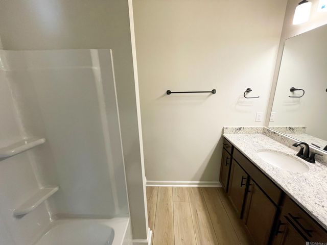 32635 Flower Tree Ct, Walker, LA 70785