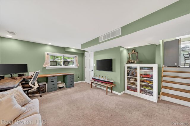 6551 Duffield Street, West Bloomfield Charter Township, MI 48324