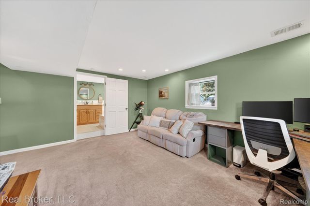 6551 Duffield Street, West Bloomfield Charter Township, MI 48324