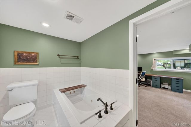 6551 Duffield Street, West Bloomfield Charter Township, MI 48324