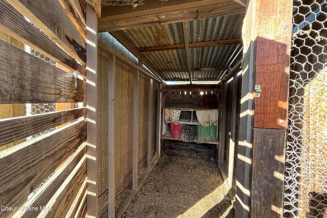 218 S 2nd Ave, Sandpoint, ID 83864