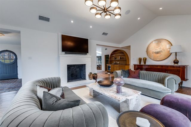 1308 San Rafael Drive, Dallas, TX 75218