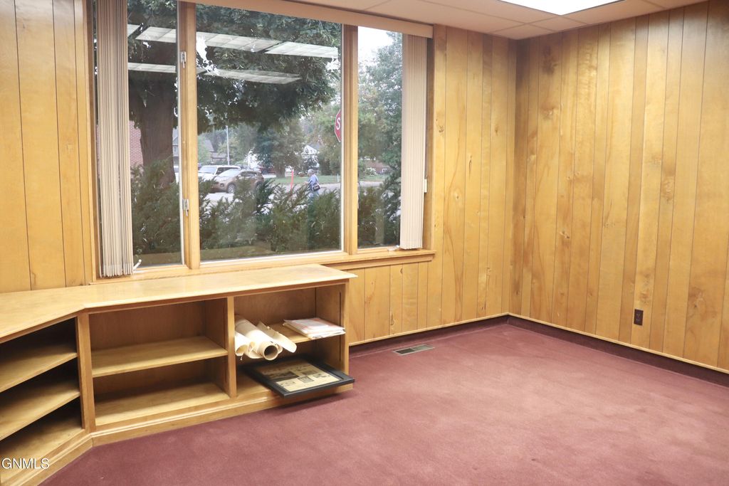 210 1st Avenue NW, Mandan, ND 58554 photo 11