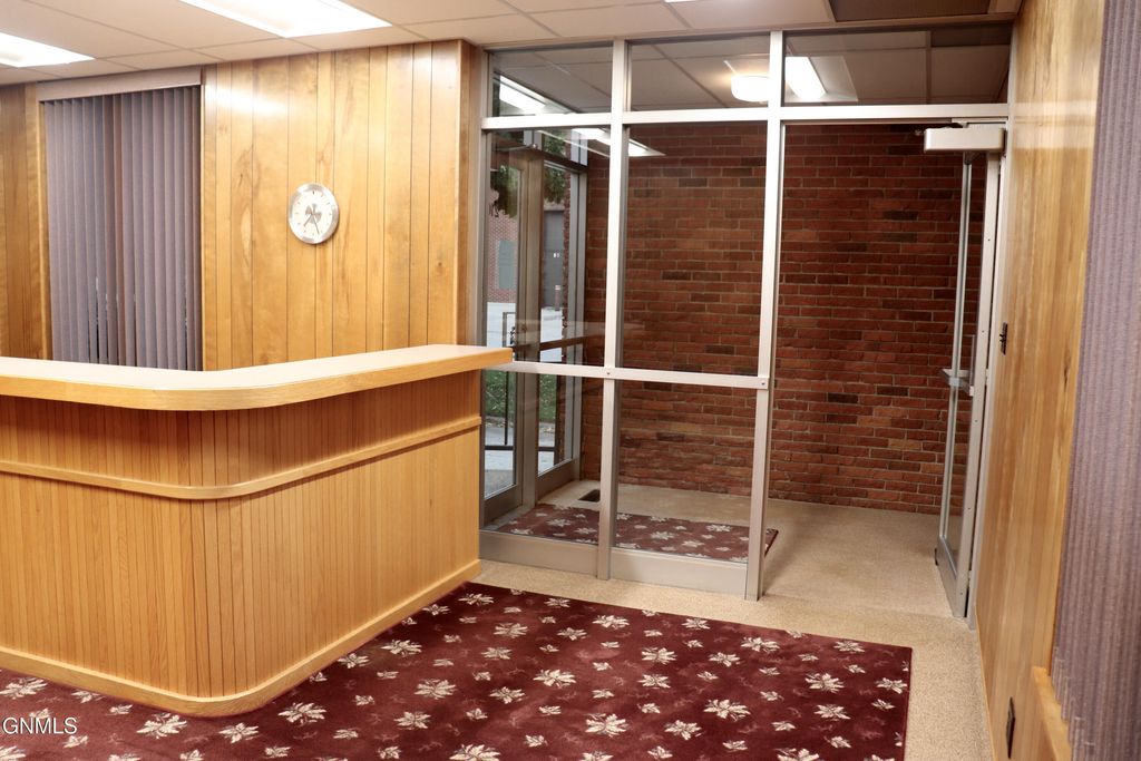 210 1st Avenue NW, Mandan, ND 58554 photo 4