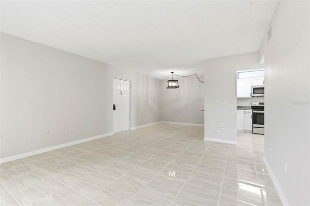 1871 PINE RIDGE WAY W B2, Palm Harbor, FL 34684