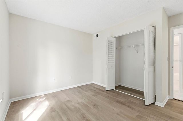 1871 PINE RIDGE WAY W B2, Palm Harbor, FL 34684