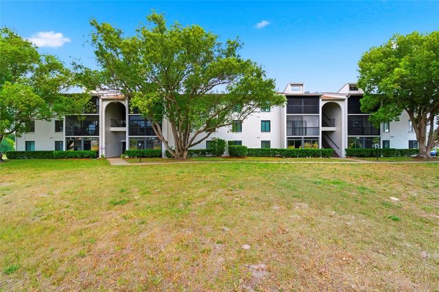 1871 PINE RIDGE WAY W B2, Palm Harbor, FL 34684