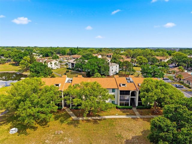 1871 PINE RIDGE WAY W B2, Palm Harbor, FL 34684