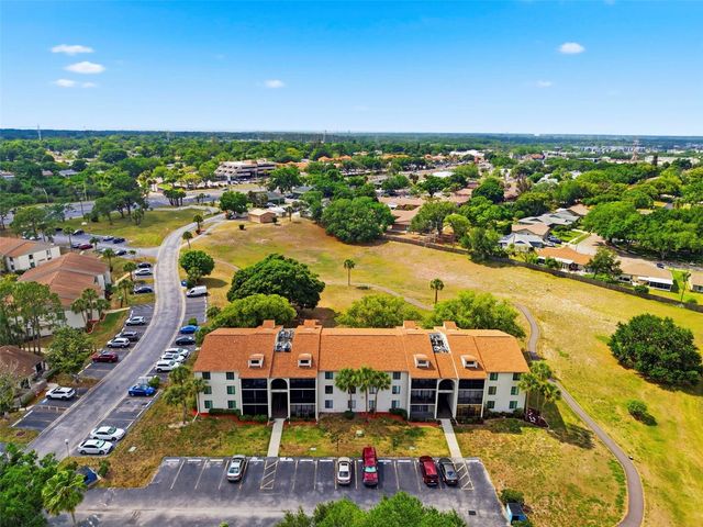 1871 PINE RIDGE WAY W B2, Palm Harbor, FL 34684