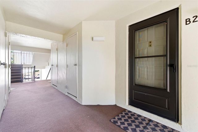 1871 PINE RIDGE WAY W B2, Palm Harbor, FL 34684